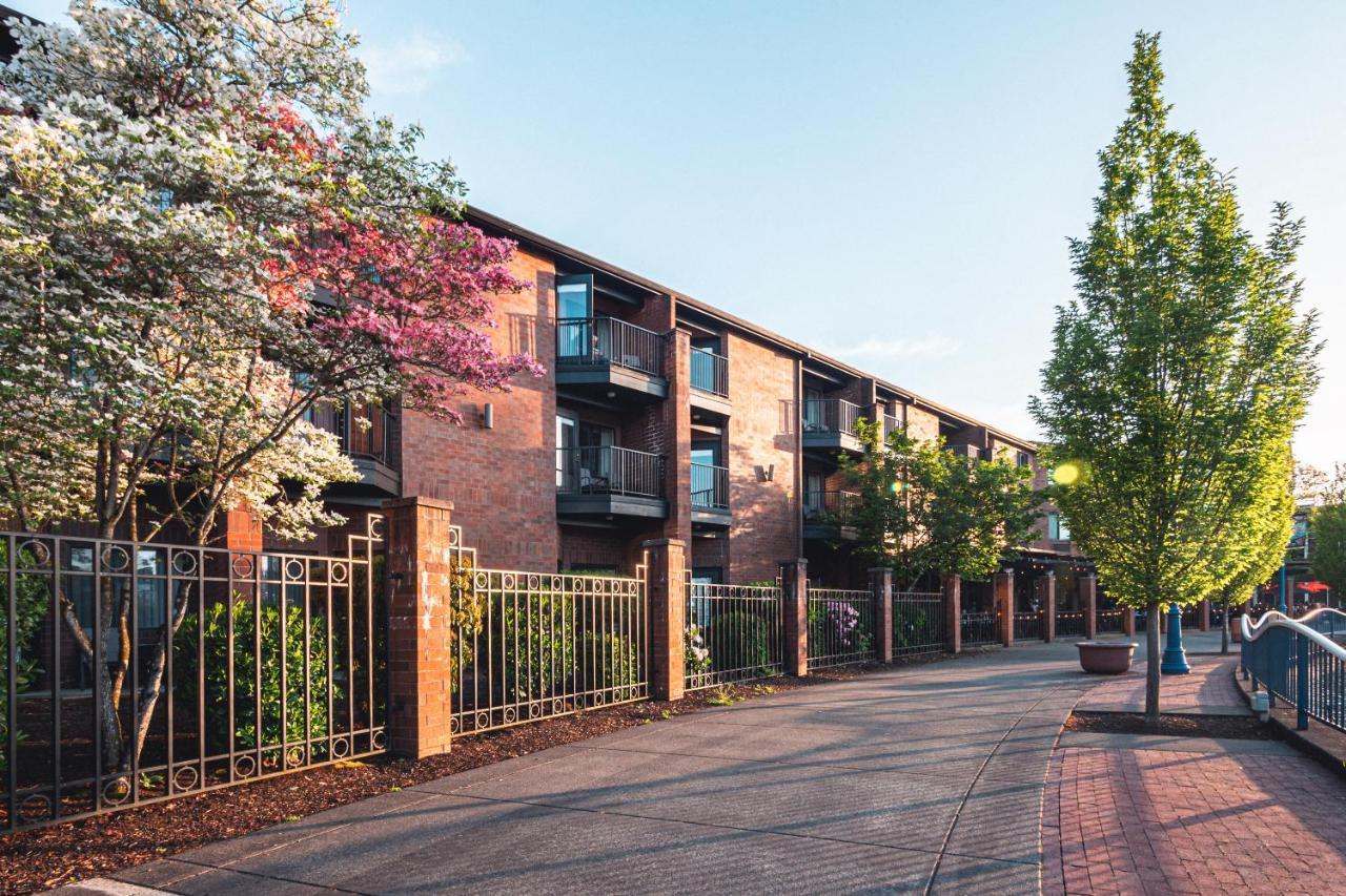 Century Hotel Tualatin