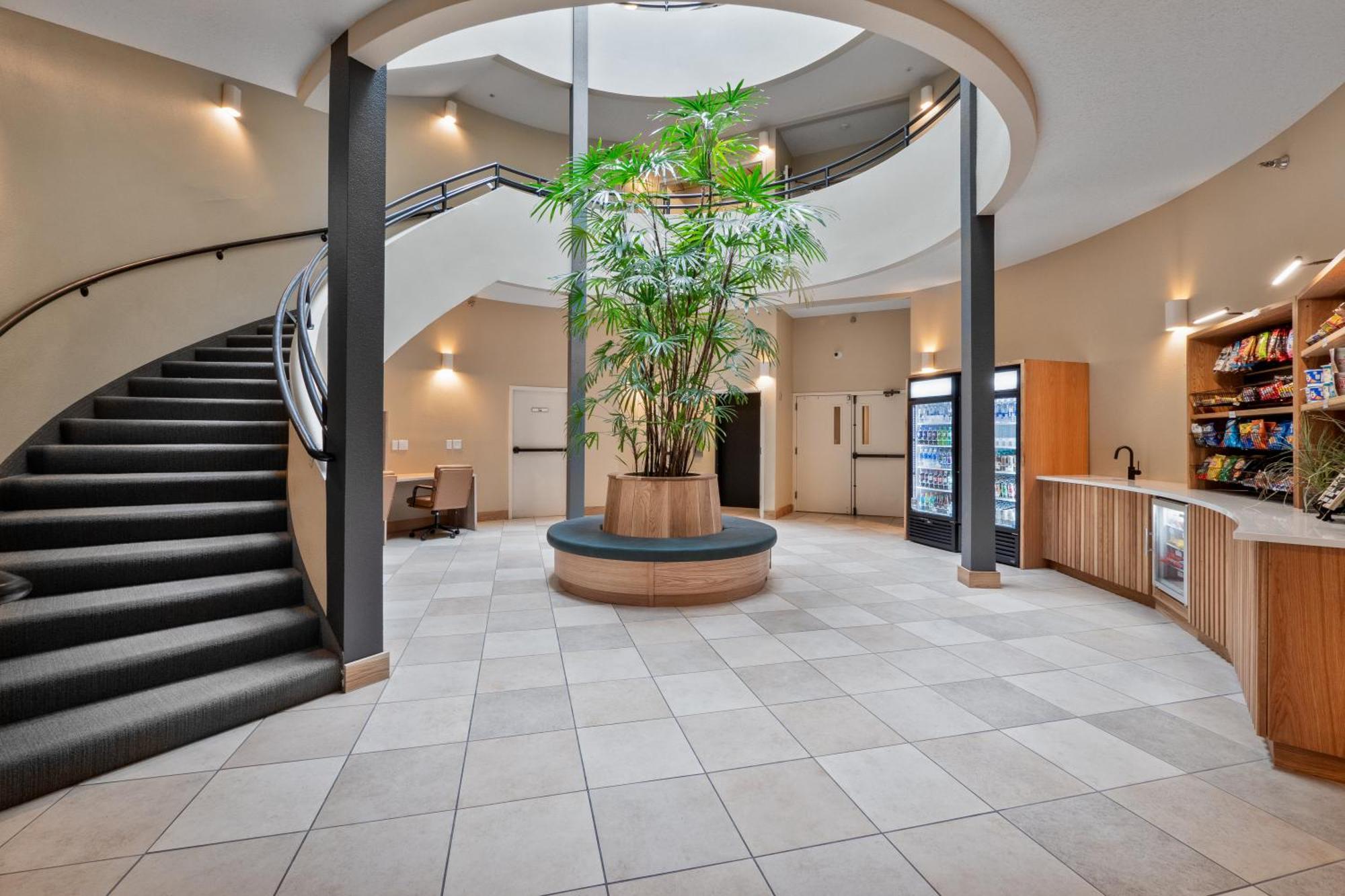 Century Hotel Tualatin