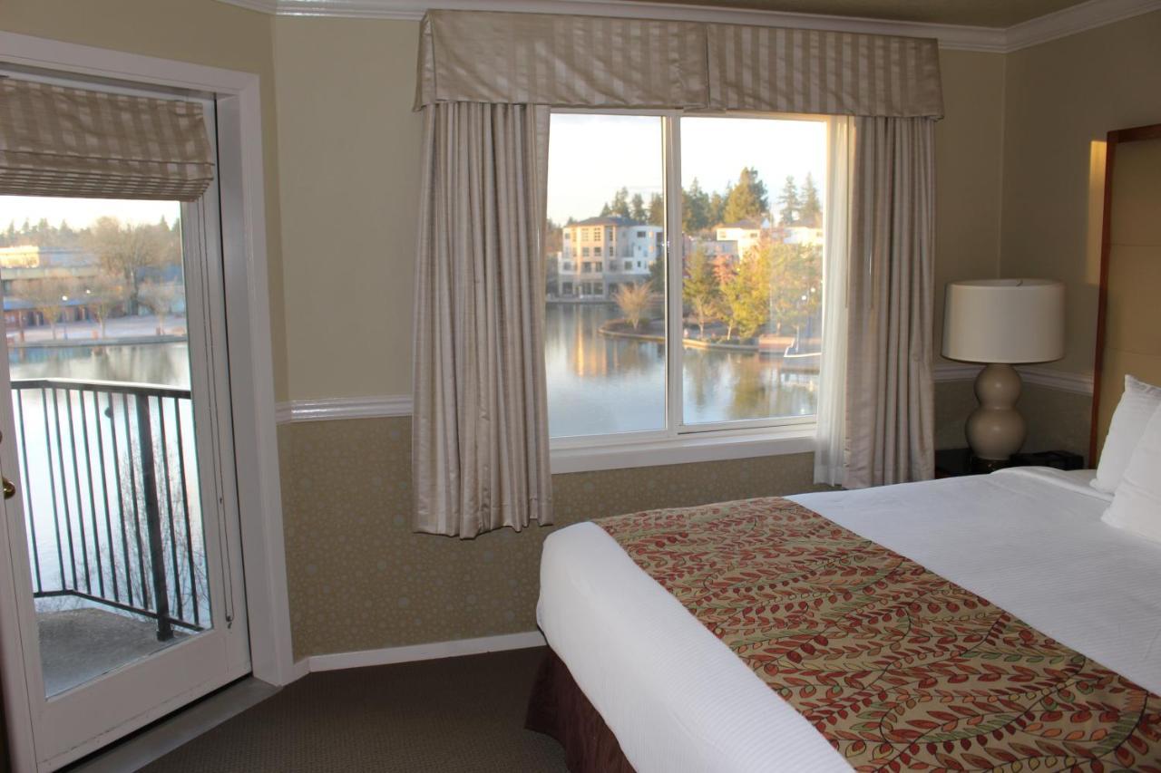 Century 4* Tualatin